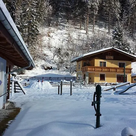 Vronis Apartmán Hüttau