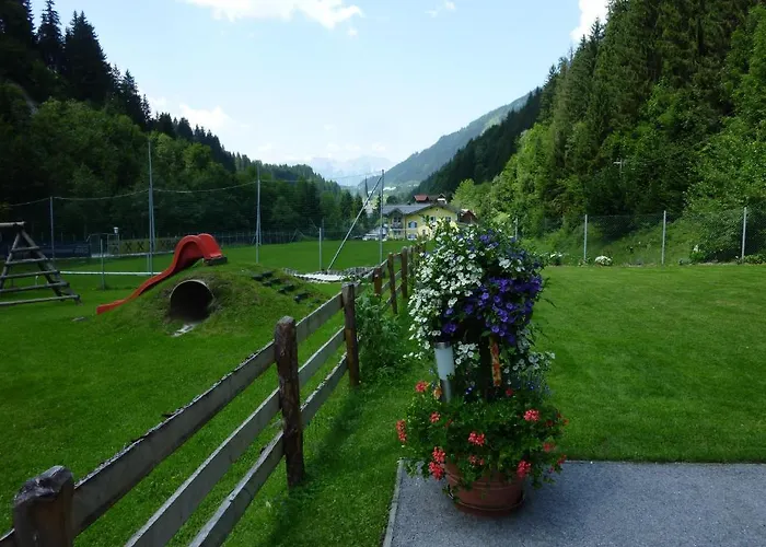 Vronis * Hüttau